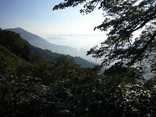 一不動からの朝靄