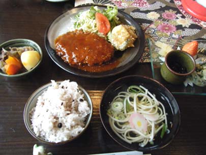 ハンバーグランチ♪