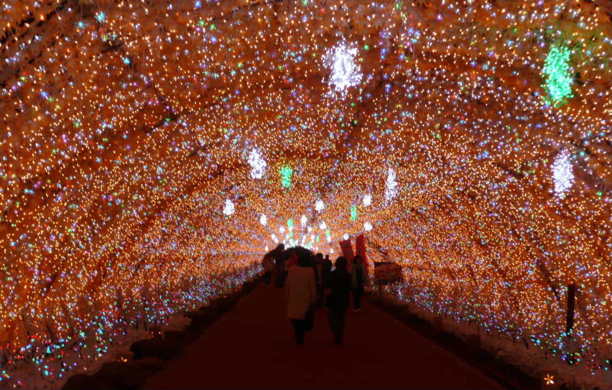 ｲﾙﾐﾈｰｼｮﾝﾛｰﾄﾞ夜05