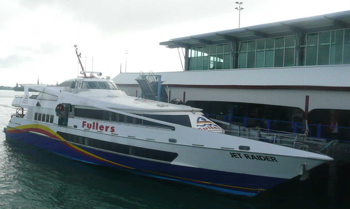 フェリーターミナル04