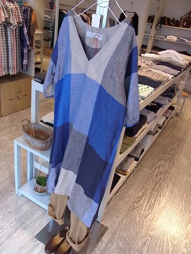 shirley.store photo 001.JPG
