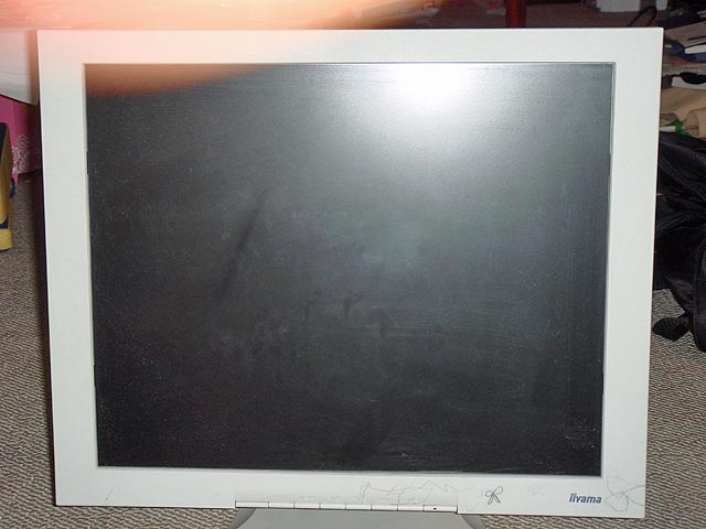 IIYAMA 17インチ