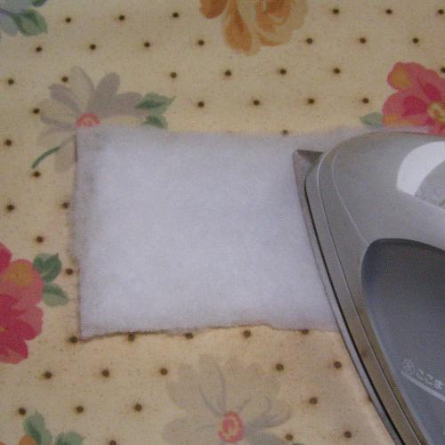 キルト芯貼り付け