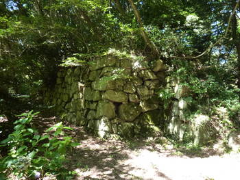 観音寺城1