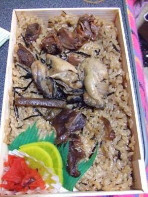 氏家かきめし（中身）