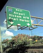 airport hickam 看板.jpg