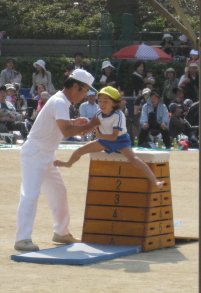 2011.10.9みいちゃん跳び箱６段