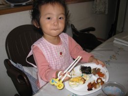 2007.10.16みいちゃんお昼食べてます