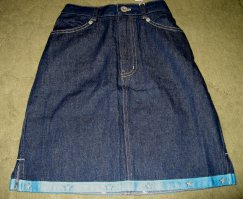 2006.12.15裾に星鋲入り、スカート１３０