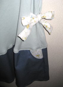 2007.8.15リボンとポケットのアップ