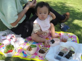 2006.9.25お弁当食べるみいちゃん