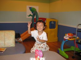 2007.10.8カラオケキッズルームで遊ぶみいちゃん