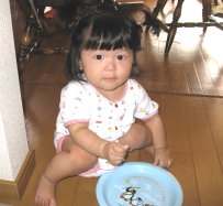 2007.10.31ビスケット食べてます。