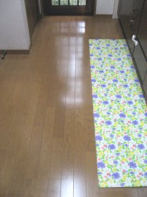 2006.10.22床にワックスかけた台所