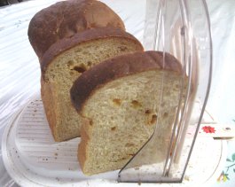 2007.2.27キャラメルブレッド切ったところ