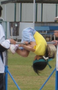 2007.10.20足掛け前回りするちいちゃん