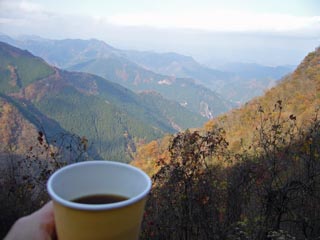 駆ヶ越トンネルを抜けてコーヒー