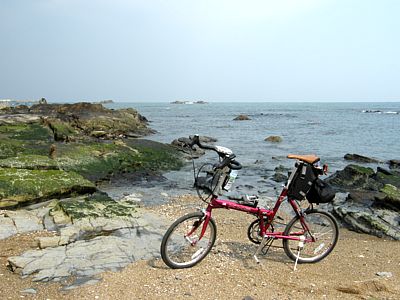 君ケ浜北端にて