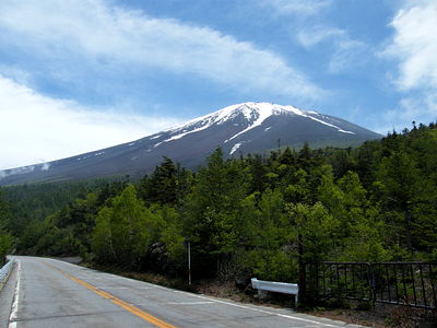 富士スバルライン五合目直前からの富士山