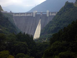 浦山ダム