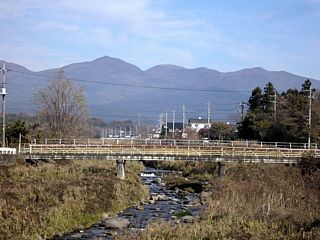 前橋大間々桐生線から望む赤城山