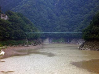 心霊スポットらしい吊り橋