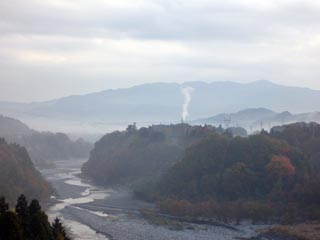 日野鷺橋より荒川下流方面を望む