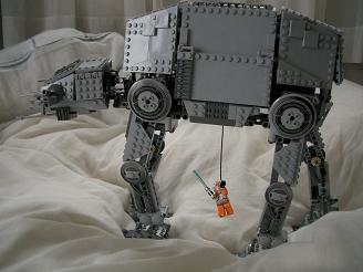 AT-AT８