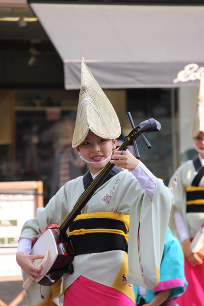 大新宿祭　箱根の芸者さん達のよさこい踊り～徳島県の阿波踊り☆