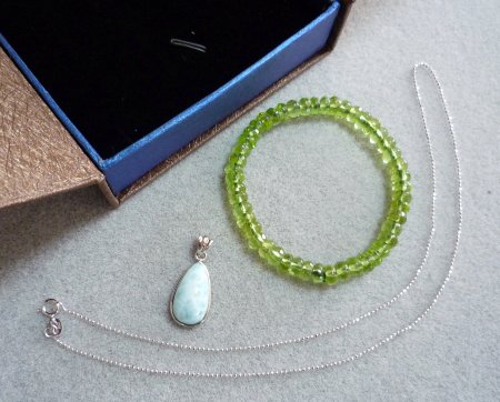 バタフライ福袋【2011年福袋】天然石ビーズ31,500円相当１