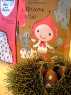 あまり毬栗が可愛いのでマロン紅茶と一緒に