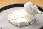 making pavlova