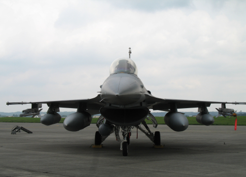 F16-2.jpg