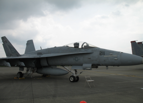 F18-3.jpg