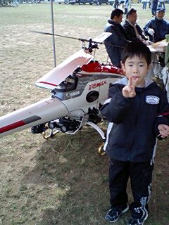 ラジコンヘリと.jpg
