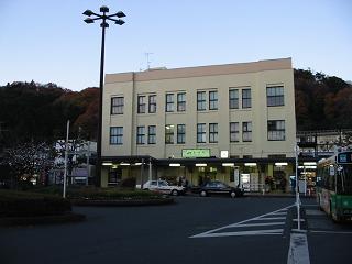 青梅駅舎