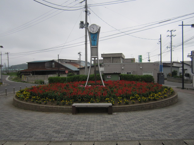 津軽中里駅前の花壇