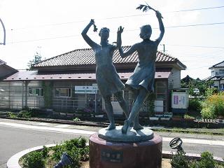 平田の里駅側