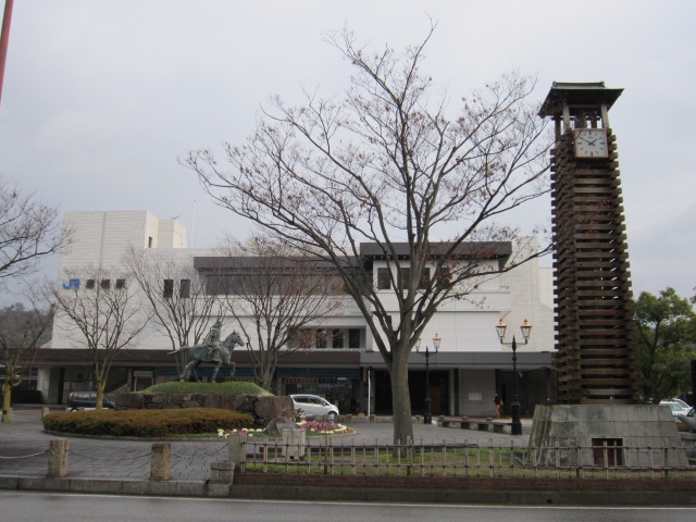 ＪＲ側の彦根駅