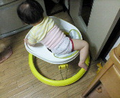 歩行器からの脱走