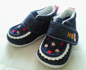 アシックスにミキハウス