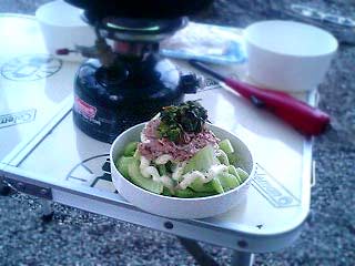 セロリとツナ野沢菜のサラダ