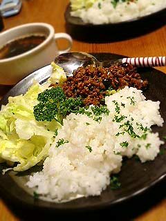 肉味噌トウチ丼