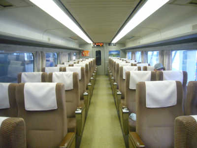100系車内