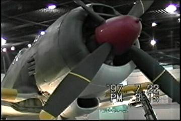 薩摩半島バスツアーNO.104「知覧」h四枚羽のプロペラ特攻機