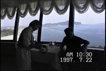 薩摩半島バスツアーNO.２７展望R窓際でのイーさん