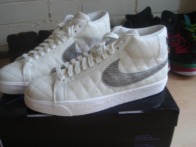 nike supreme blazer white