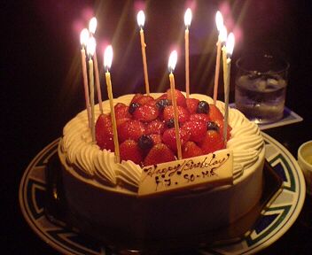 誕生ｹｰｷ