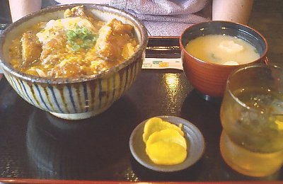 ポミエ　カツ丼