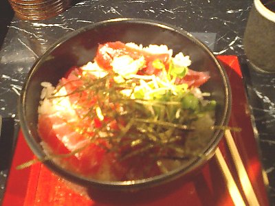 まぐろ丼や　2